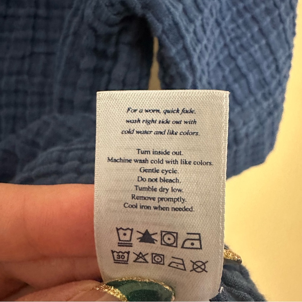 Faherty Dune Cotton Gauze Popover V-neck Top Women S Dark Indigo - Picture 9 of 10